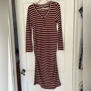 Old Navy Maternity Dress
